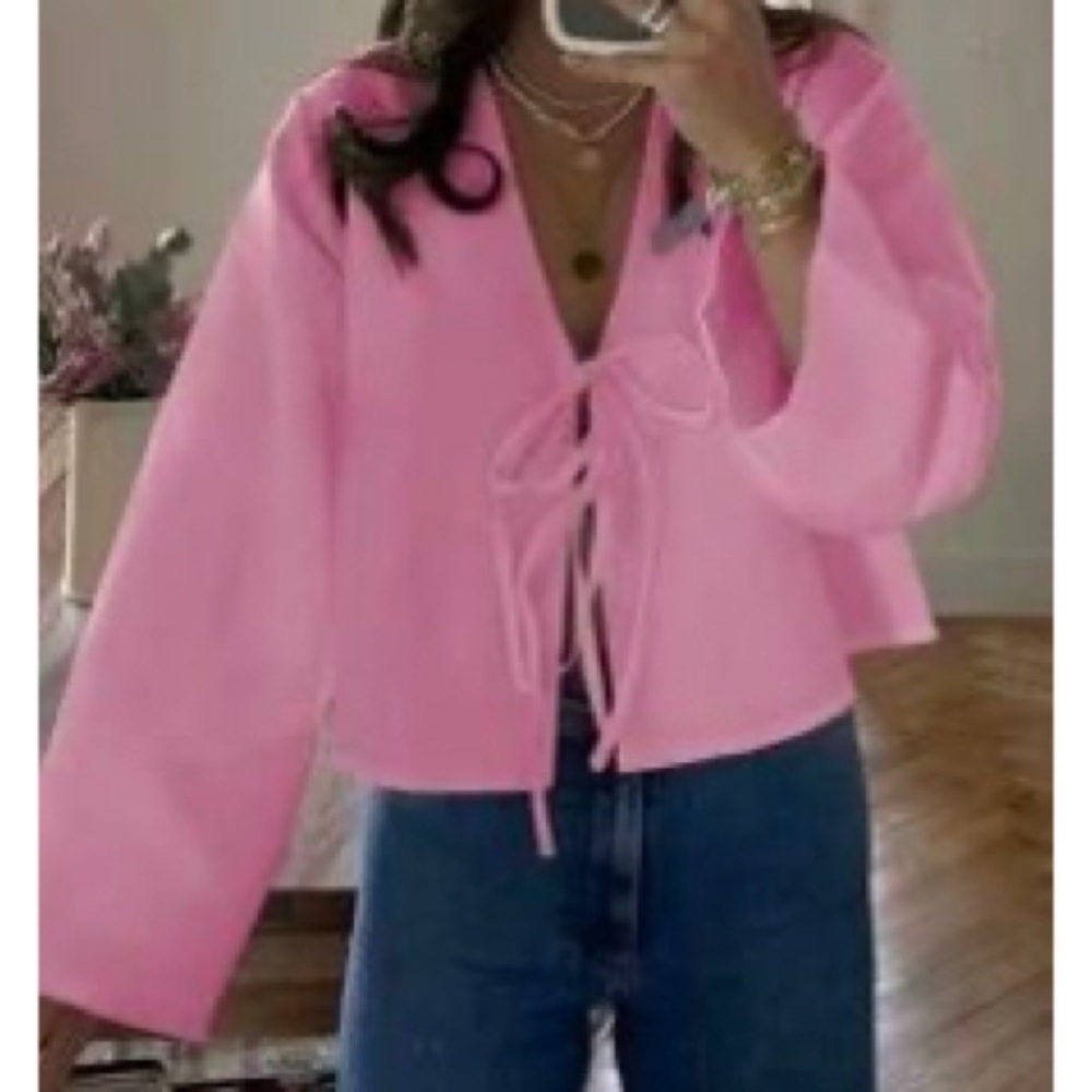 Pink tie-up crop top #croptop Never worn!